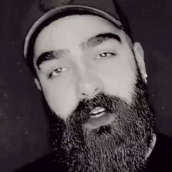 دانلود آهنگ باز اخر شب تو سینم پر غمه