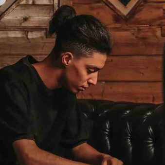 دانلود آهنگ جدید امیر خوشنگار مگه دست خودته بخوای با من لج کنی دانلود آهنگ جدید امیر خوشنگار مگه دست خودته بخوای با من لج کنی