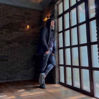 دانلود آهنگ عشق دلم ماه دلم مجتبی و میثم فخار دانلود آهنگ عشق دلم ماه دلم مجتبی و میثم فخار