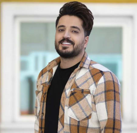 دانلود آهنگ مجتبی دربیدی هر جا که میشینم حواسم میپره