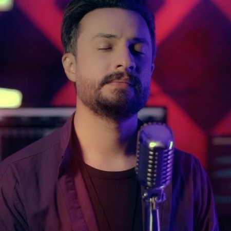 دانلود اهنگ تیتراژ برنامه مسافر ماه راغب