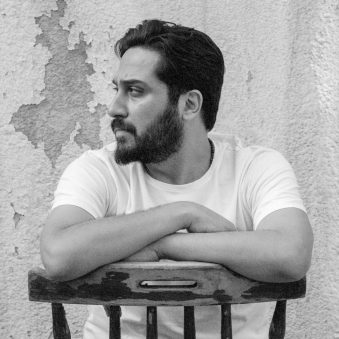 دانلود آهنگ روزبه بمانی بغض سی ساله دانلود آهنگ روزبه بمانی بغض سی ساله