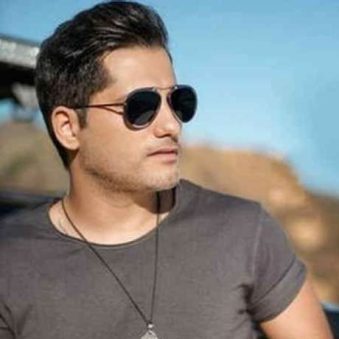 دانلود آهنگ احمد سعیدی میخوای برقصی با خودم دانلود آهنگ احمد سعیدی میخوای برقصی با خودم