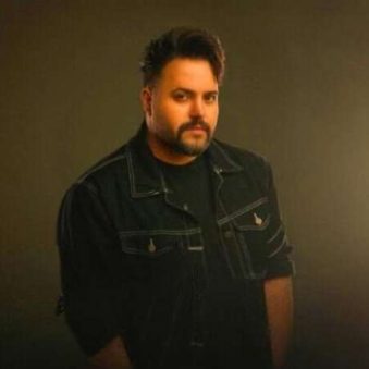 دانلود آهنگ جدید علی عبدالمالکی من که نمردم دانلود آهنگ جدید علی عبدالمالکی من که نمردم