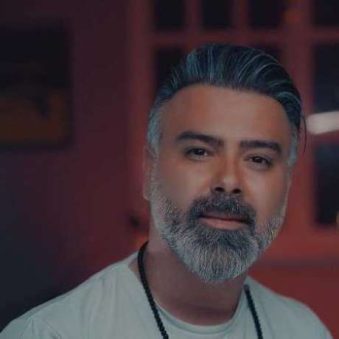 دانلود ریمیکس علی درخشان گل عشقو تو قلبم کاشت