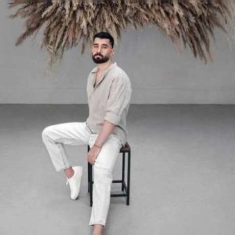 دانلود آهنگ علی یاسینی تنگ میشه دلم واست دم صبح من خل دانلود آهنگ علی یاسینی تنگ میشه دلم واست دم صبح من خل