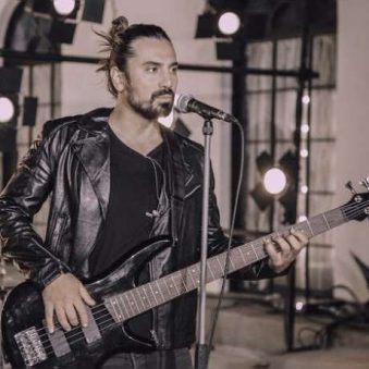 دانلود آهنگ بهترین حال جهان را دارم امیر عباس گلاب دانلود آهنگ بهترین حال جهان را دارم امیر عباس گلاب