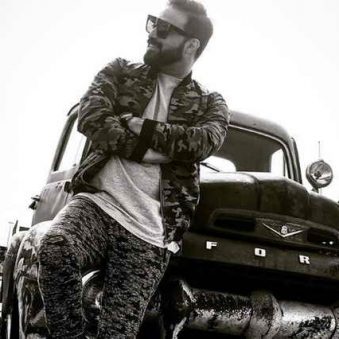 دانلود آهنگ بابک جهانبخش زندگی ادامه داره