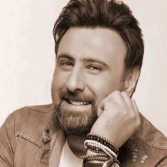 دانلود ریمیکس محمد علیزاده جز تو کی میتونه عزیز من باشه دانلود ریمیکس محمد علیزاده جز تو کی میتونه عزیز من باشه