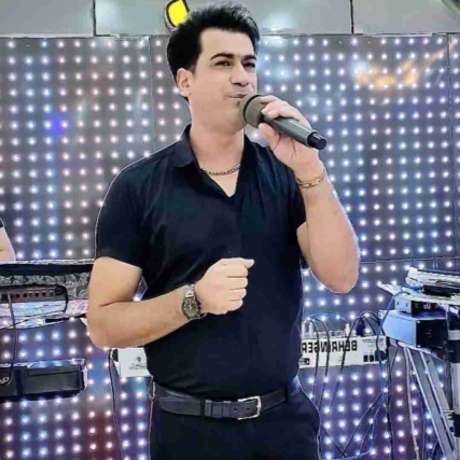 دانلود آهنگ جدید مسلم فتاحی میخوای عاشقم کنی داغون و حیرونم کنی