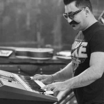 دانلود آهنگ زنگ ور گلسین آمبولانس نادر طالبیان دانلود آهنگ زنگ ور گلسین آمبولانس نادر طالبیان