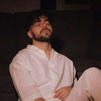 دانلود آهنگ جدید شروین حاجی آقاپور آشغالای رنگی